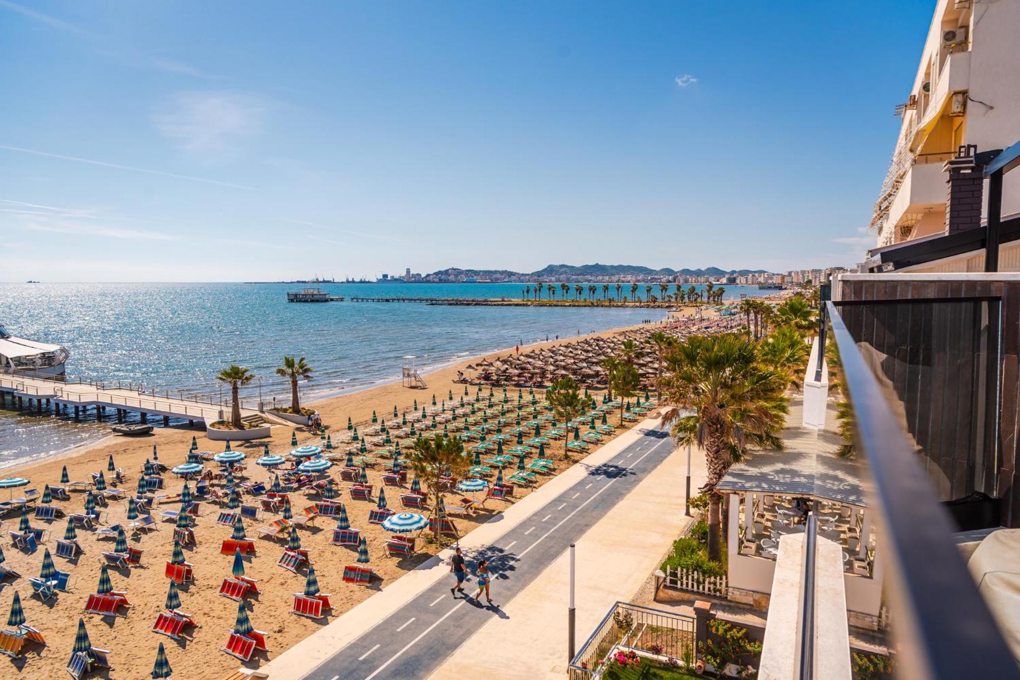 Sea View Apartments Eldo Durrës Szoba fotó